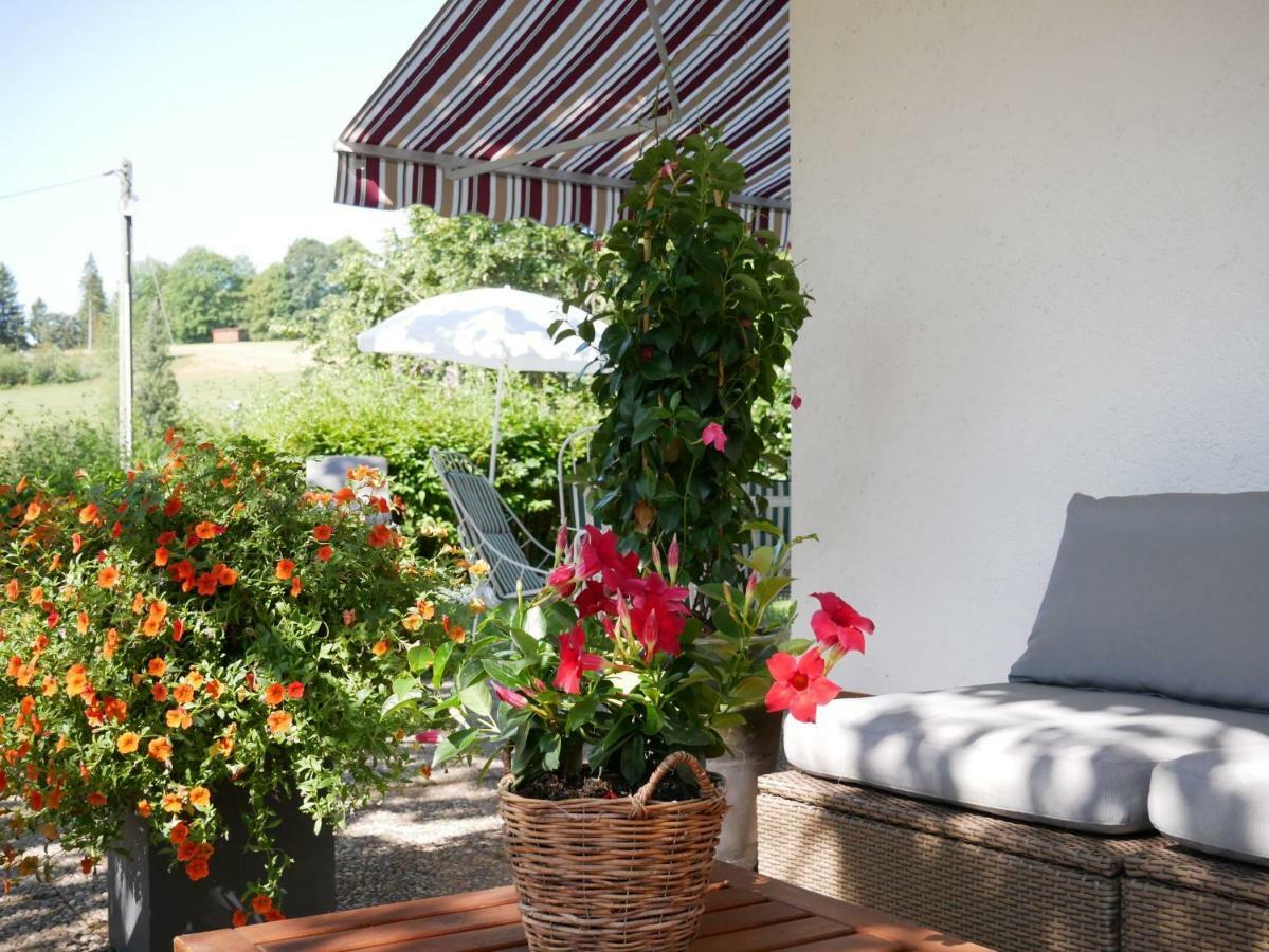 Haus Vita Ferien- Und Seminarhaus Urberg エクステリア 写真